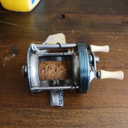 Vintage Lawrence Made In USA Blueish/Green  Engraved Fishing Reel  Read...