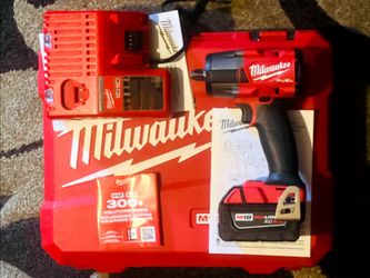 Milwaukee M18 Fuel Brushless Cordless Mid Torque 1/2in Impact Wrench Kit. $270
