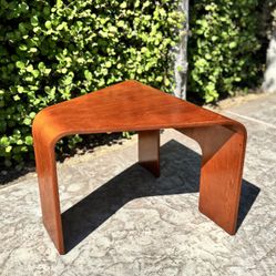 Ekornes Stressless Mid Century Modern Bentwood Wood End Coffee Table