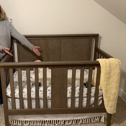 Child Craft Crib 