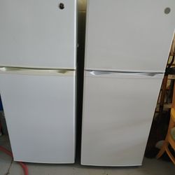 Apartment Size Refrigerators