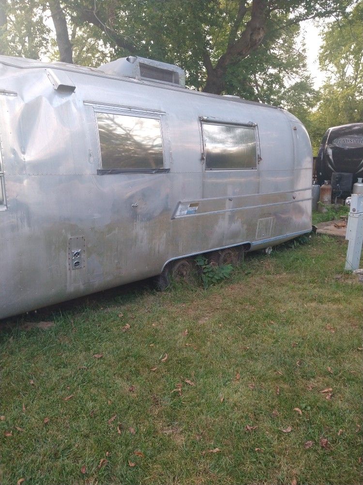 1968 Airstream International