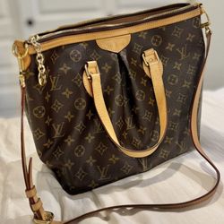 Authentic Louis Vuitton Shoulder/Crossbody bag