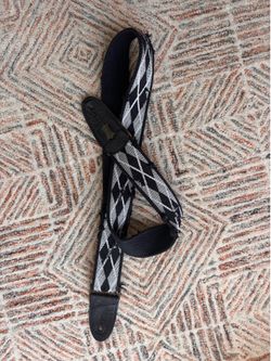 Levy’s distressed guitar strap