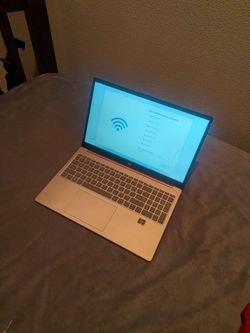 HP 15.6" Laptop – Ryzen 5 7520U – 8GB RAM – 256GB SSD – Windows 11