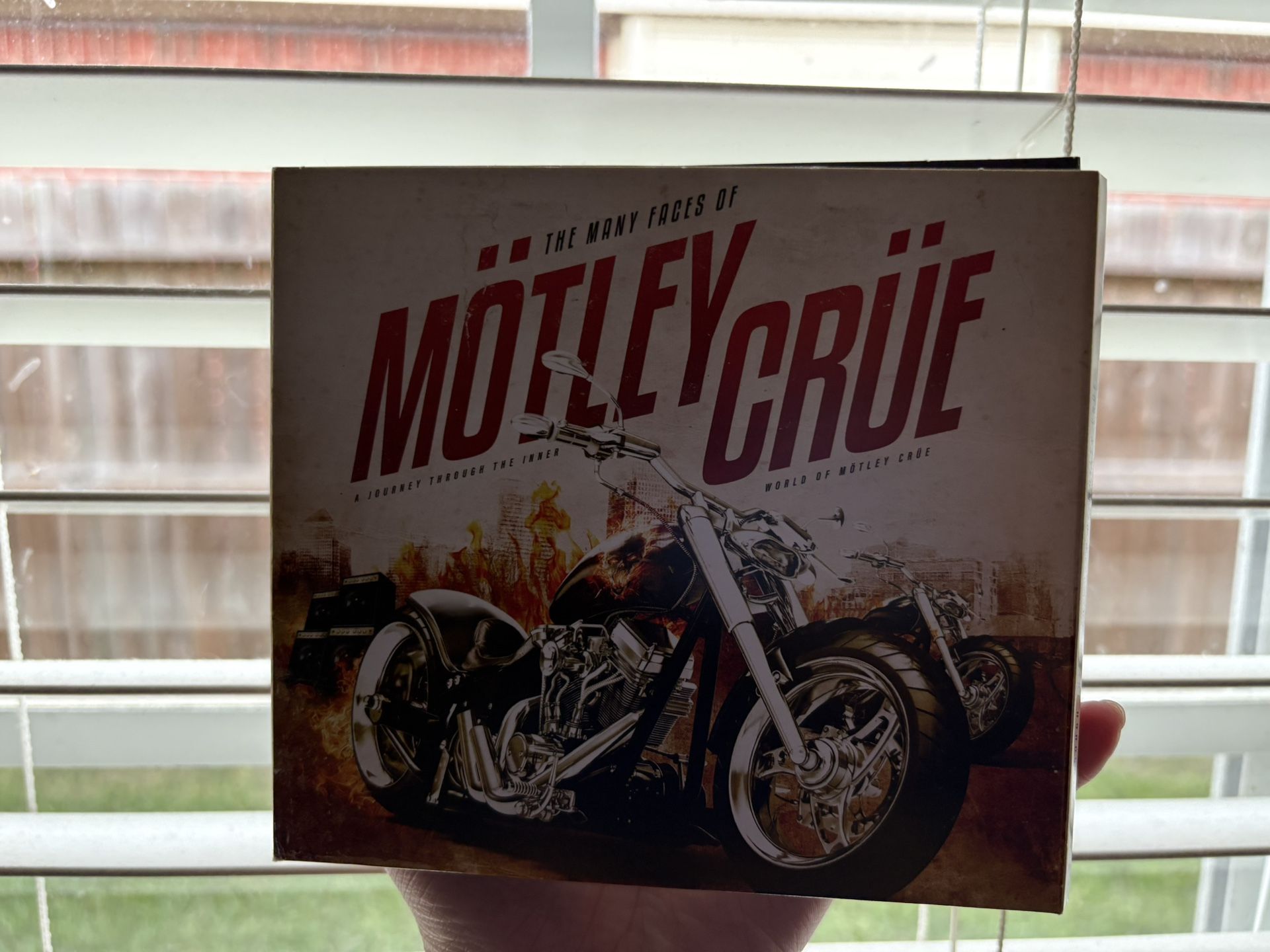 CD- The Many Faces Of Mötley Crüe