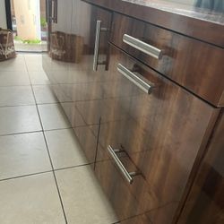 Mueble hecho a mano en venta 