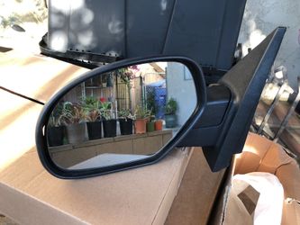 2007-2010 Left Mirror Manual Silverado/Silverado Hybrid