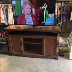 Entertainment Center And 45in Tv 150.00