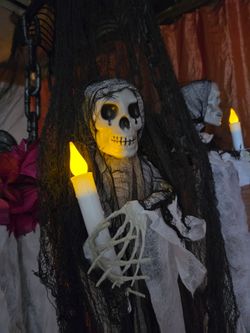 Skeleton chandelier halloween