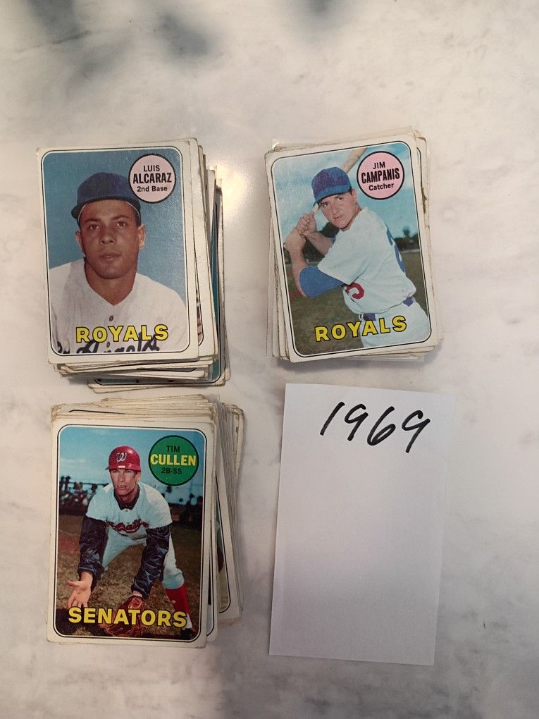150 TOPPS Baseball Cards from 1969