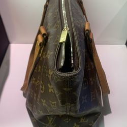 Small Louis Vuitton Bag for Sale in Sudbury, MA - OfferUp