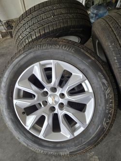 20" Stock rims and tires Chevy 6 lug 275/60R/20