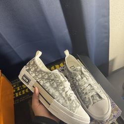 SIZE 9,10