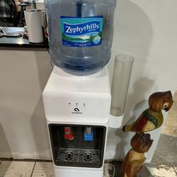 Avalon Hot And Cold Water Dispenser And Water Jugs 