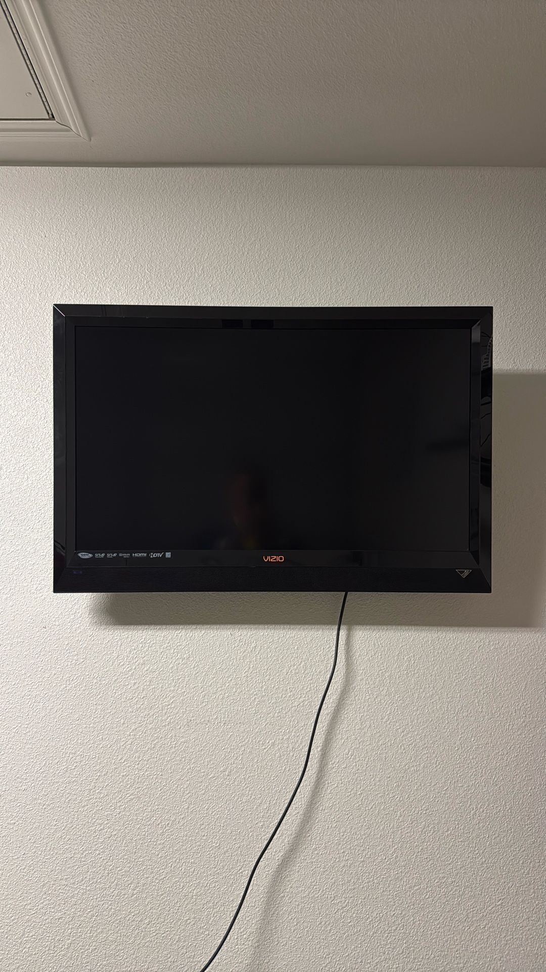 Vizio 36” TV