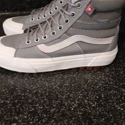 Vans womens 8.5 Like new 