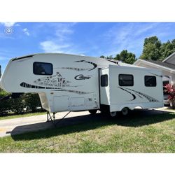 2009 Heartland Fifth Wheel 29 feet