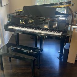 Young Chang Baby Grand Piano model G-150