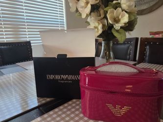 2026 Emporio Armani Beauty Glossy Magenta Vanity Case With Gold