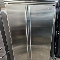 42" SUB ZERO BUILT IN STAINLESS STEEL REFRIGERATOR 