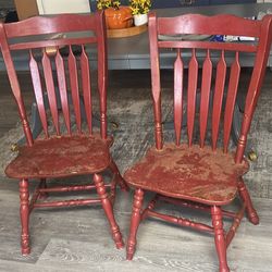 set Of Two Solid Wood Chairs With A 18 Inch From The Ground Seat And 45 Inches From The Floor To The Back Of The Chair