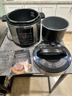 Electric Pressure Cooker with Lid and Inner Pot