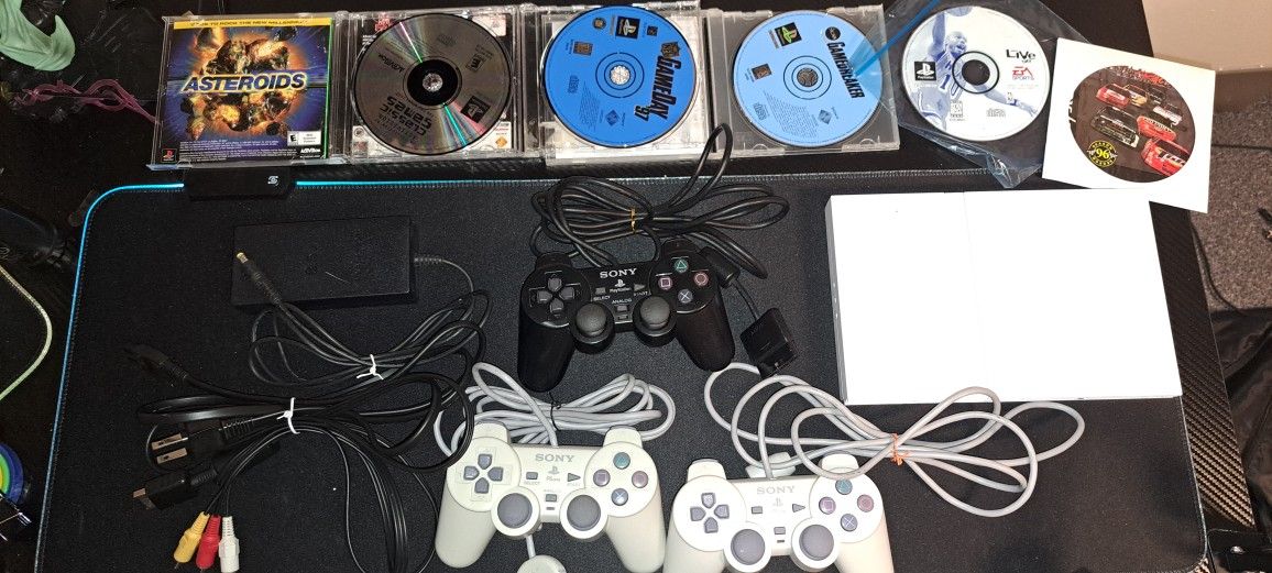 SONY, PLAYSTATION 2 CONSOLE SLIM (Ceramic White).