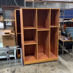 Shelves/ Cabinet 