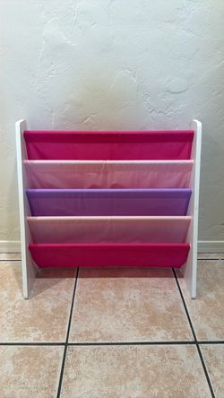 Kids bookshelf