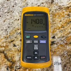 Fluke 52 II Thermometer