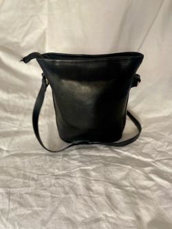Small bucket coach bag