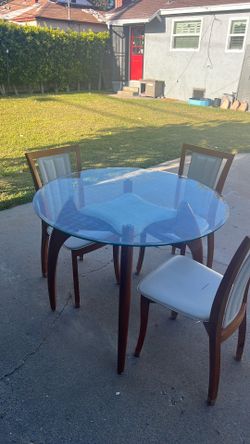 Free dining table w/ 3 chairs