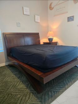 Queen size solid wood bed frame
