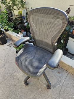 Herman Miller Aeron Office Chair Size B
