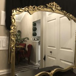 Very Gorgeous Antique  Mirror 