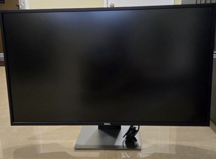 Dell P4317Q Monitor 43"