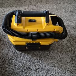 DeWalt (nearly new) 2.0-Gallon Cordless Wet/Dry Shop Vacuum Battery Not Included