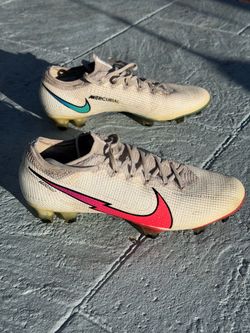Nike Mercurial Elite Soccer Cleats men’s size 8 (professional cleats)