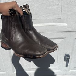 Botines/ankle boots size 7 (true size is 8)