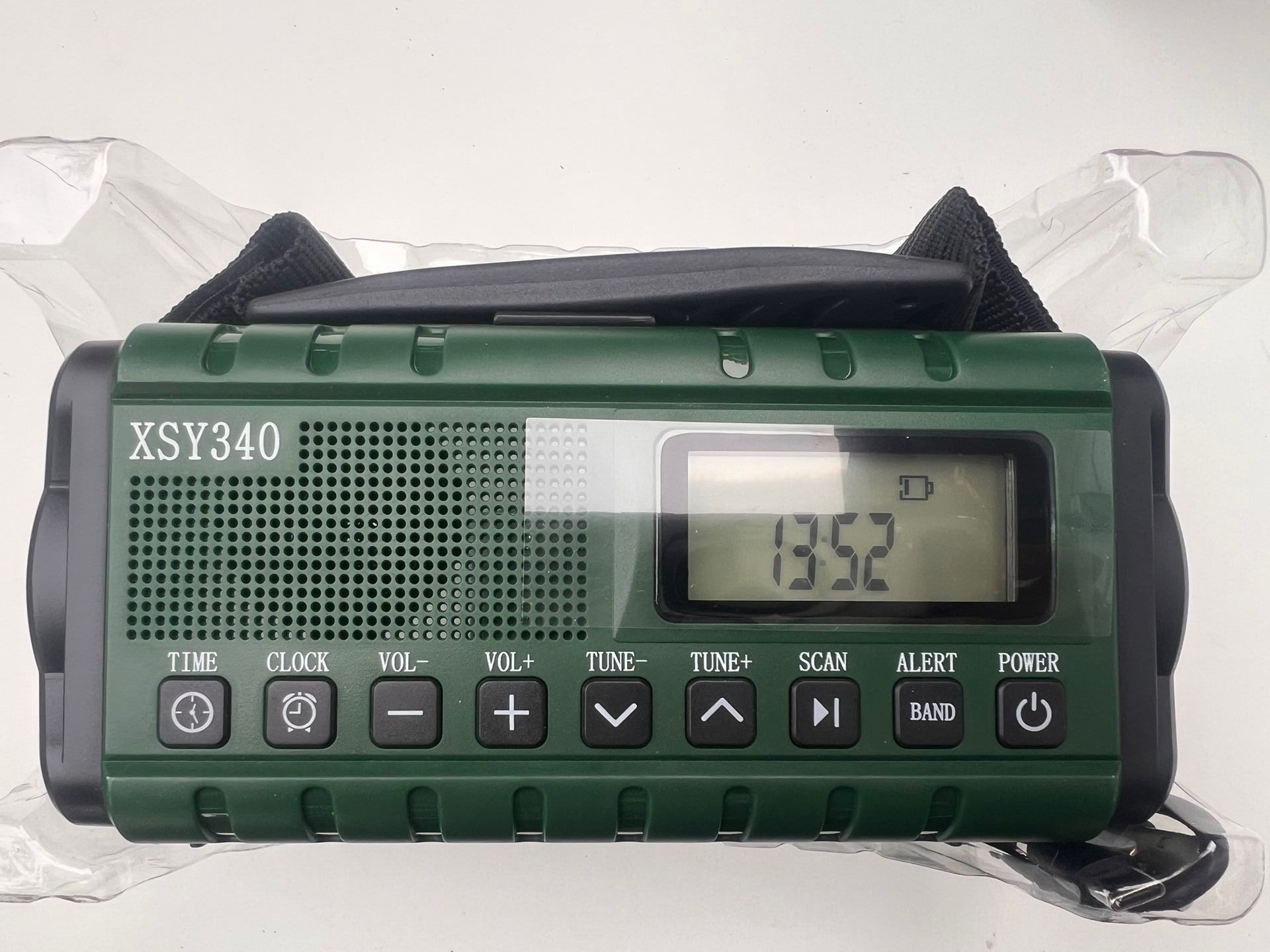 Emergency Weather Radio – Solar & Hand Crank Powered