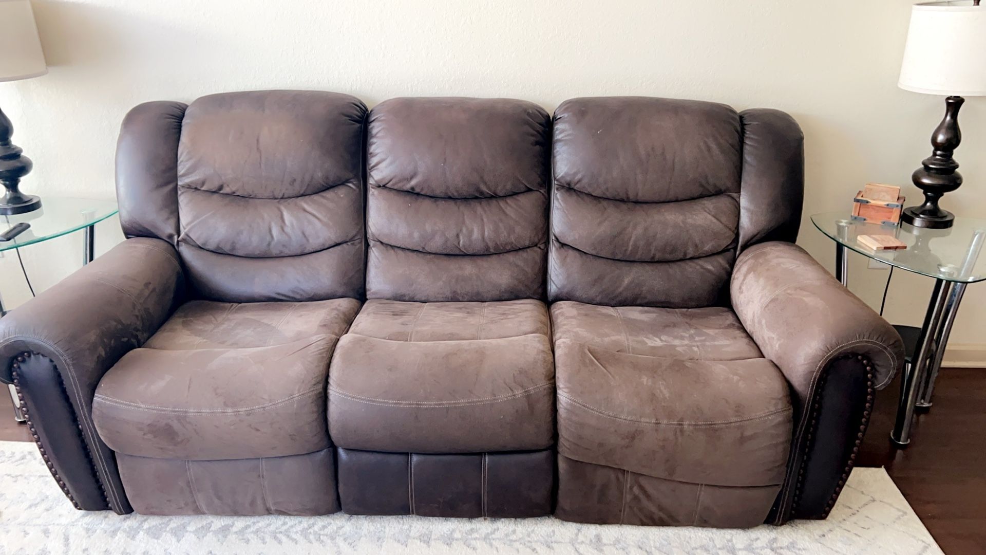 Two Piece Leather Couch Set With Recliners. 