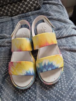 Girls sandles