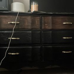 Dresser For Sell