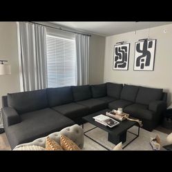 Sectional couch black 