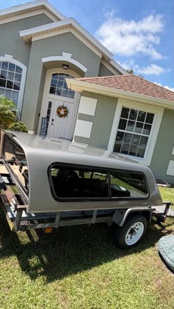 Camper shells