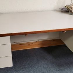 Desk W/6 Drawers