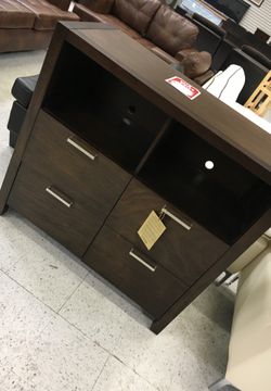 Alphine Media Chest