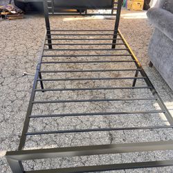 Cama Twin Size Nueva En Caja