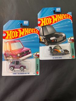 Hot Wheels Tooned ‘94 Toyota Supra  & VW Golf MK1